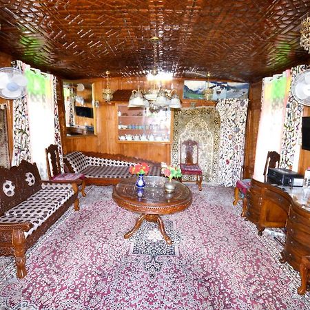 Hotel Heritage Shreen Houseboat Srīnagar Esterno foto