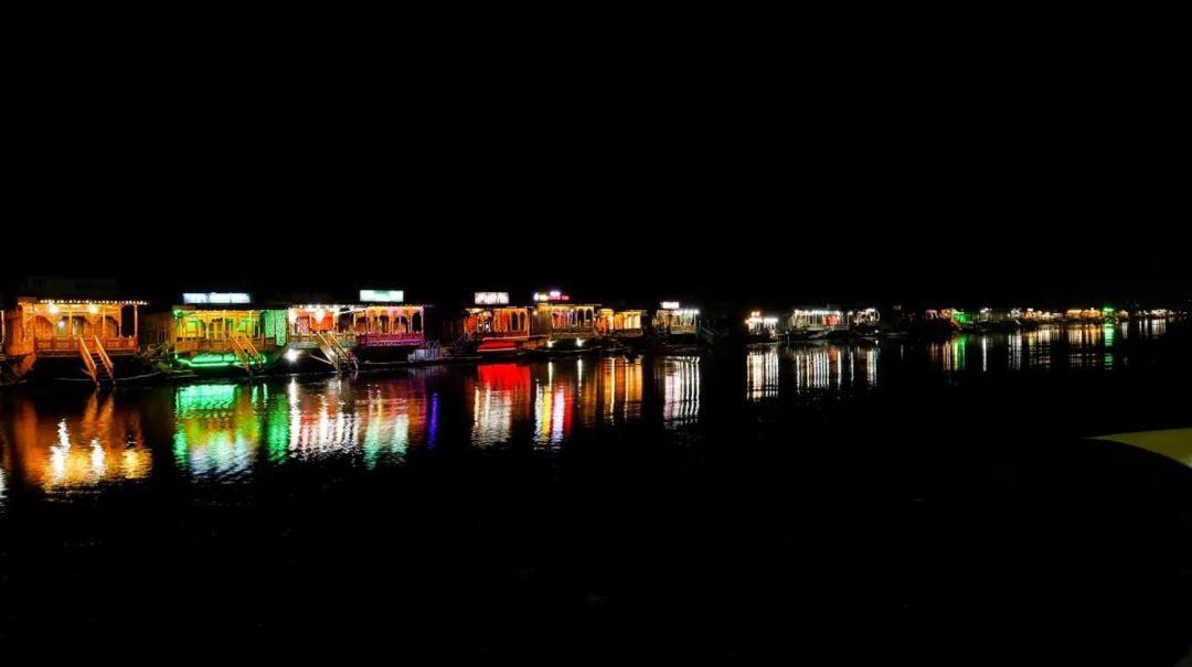 Heritage Shreen Houseboat Srīnagar Esterno foto